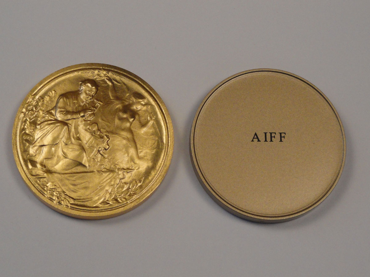 Золотая медаль "АВЕРС-Сан" за лучшее изобретение года на 112-й международной выставке изобретений "CONCOURS LЁPINE" в Париже