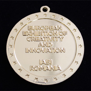 Золотая медаль (реверс) за изделие медицинской техники «ФОТОТЕРАПЕВТИЧЕСКОЕ УСТРОЙСТВО «АВЕРС-ЛАЙТ» - 1 место на Международном салоне изобретений в Европе (EUROINVENT, ONLINE, ROMANIA), С 20 по 22 мая 2021 года)